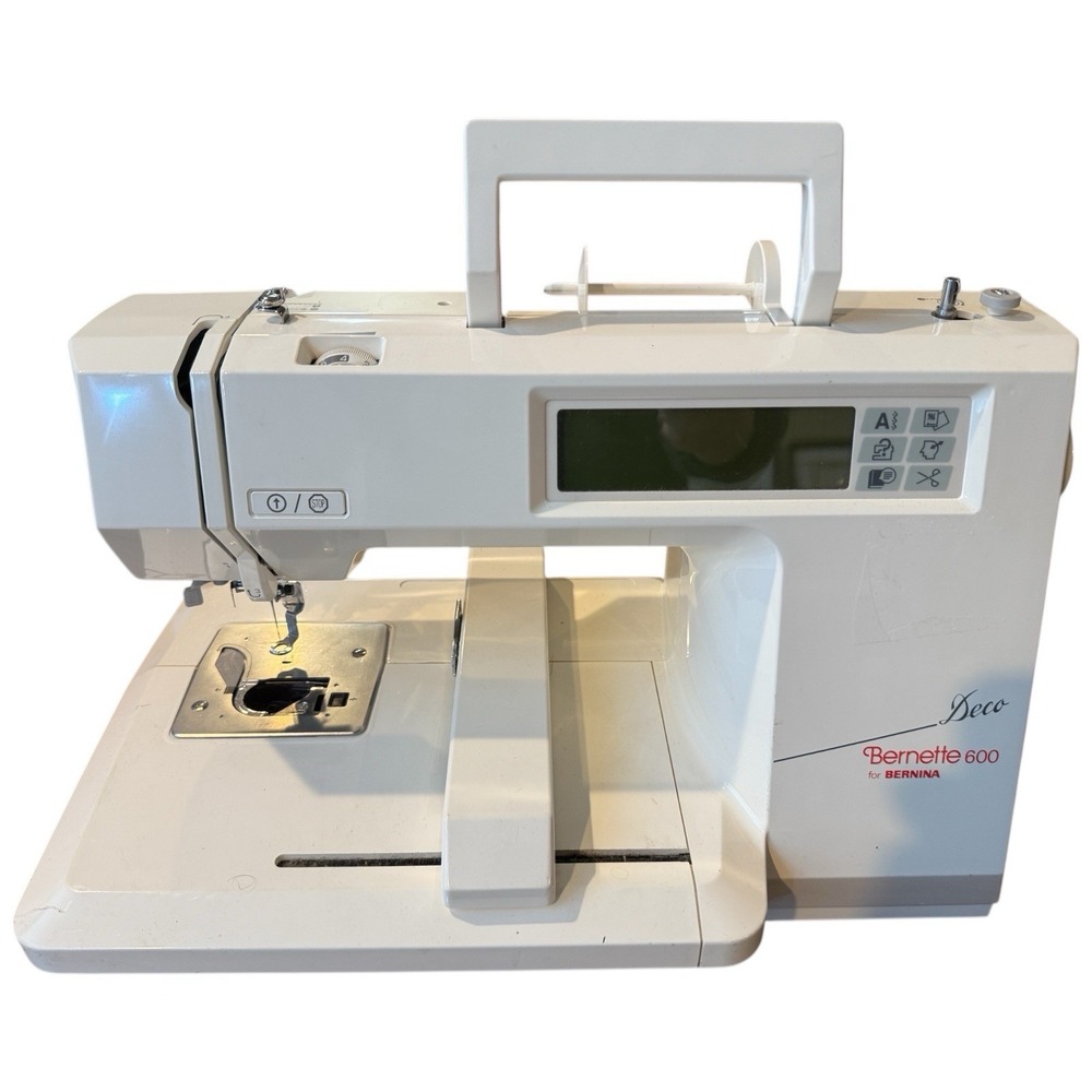 Bernette 600 Deco Digital Embroidery Sewing Machine With Power‎ Cord And Cover